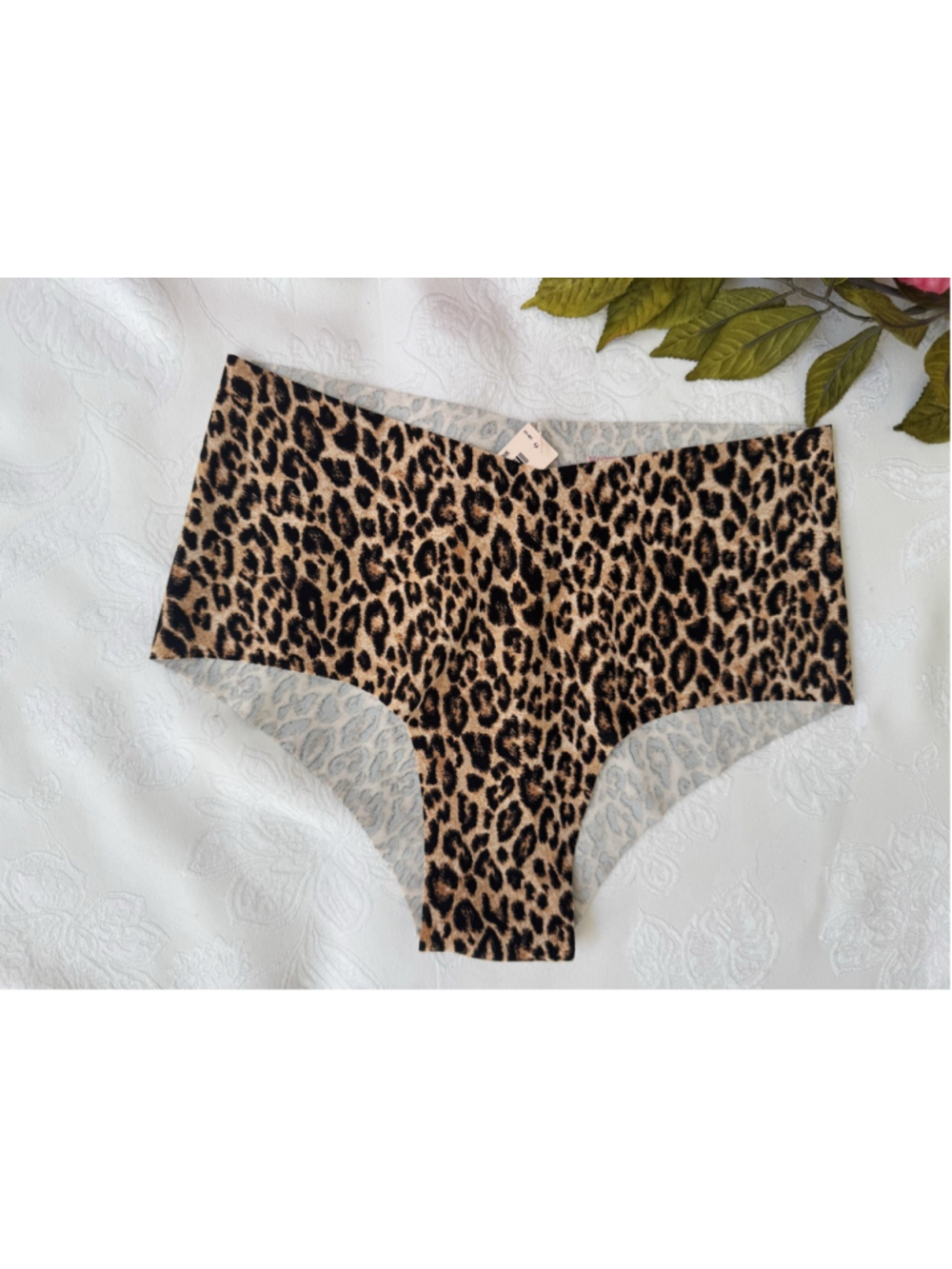 VICTORIA'S SECRET S BROWN BLACK ANIMAL PRINT SMOOTH CHEEKY SEAMLESS PANTIES NWT